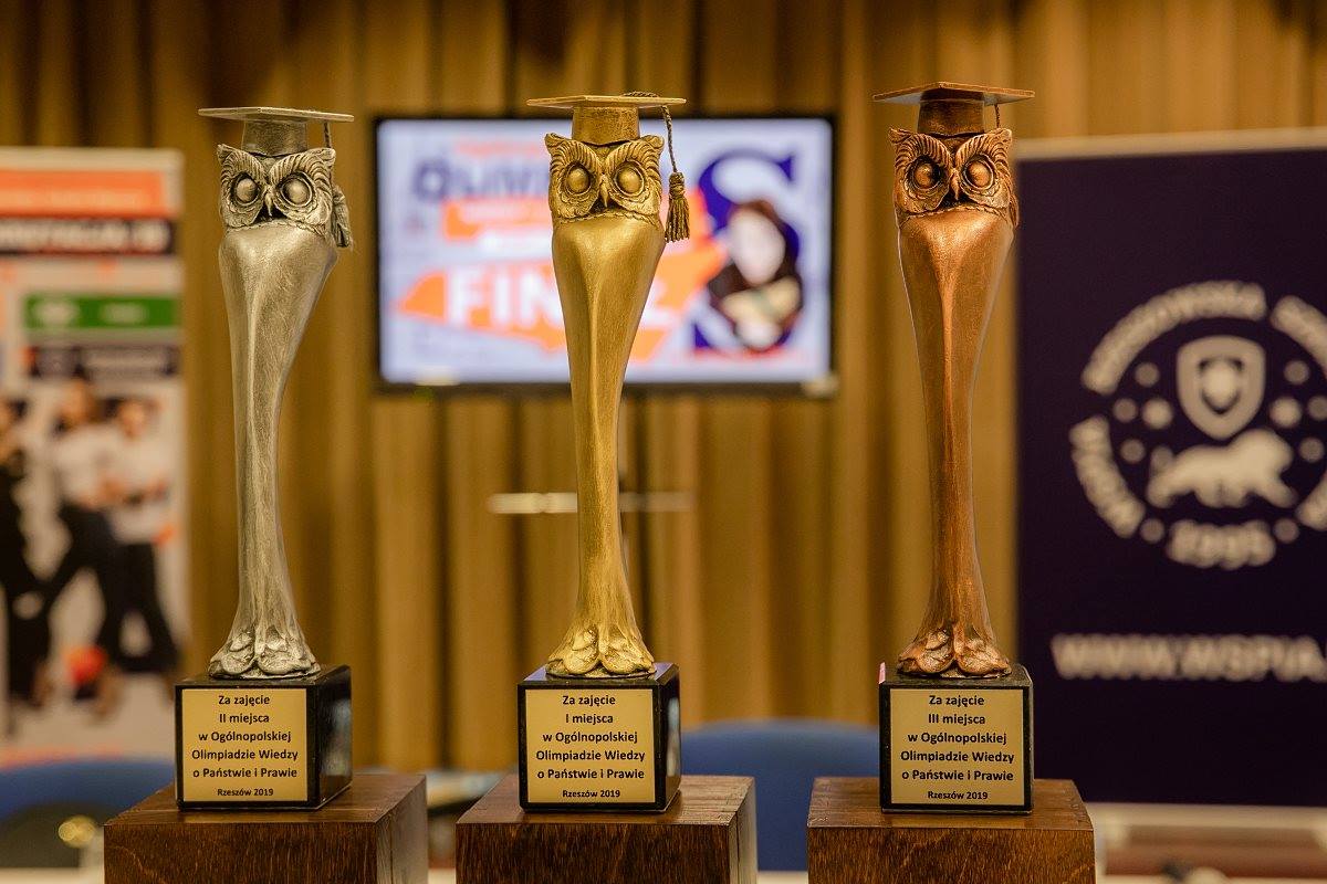 1500 uczniów walczyło o awans. Kiedy poznamy wyniki I etapu Olimpiady Wiedzy o Państwie i Prawie?