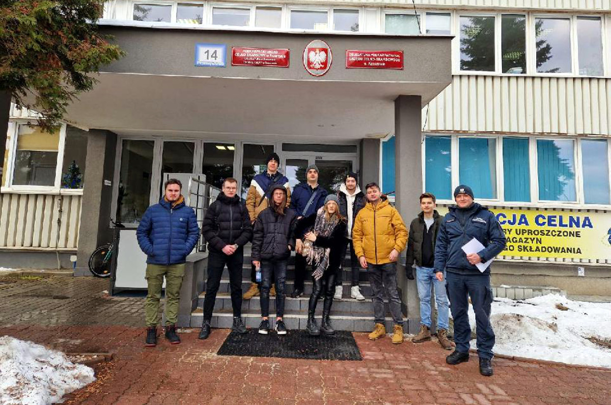 Studenci WSPiA sprawdzali jak działa rzeszowskie CUDO